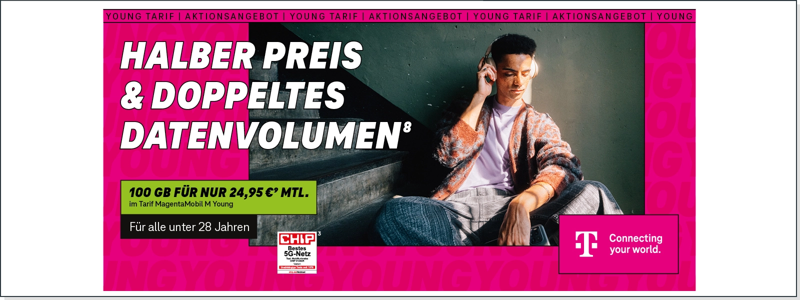 Junger Mann mit Kopfhörern wirbt für Telekom Young Tarif mit doppelt Datenvolumen.